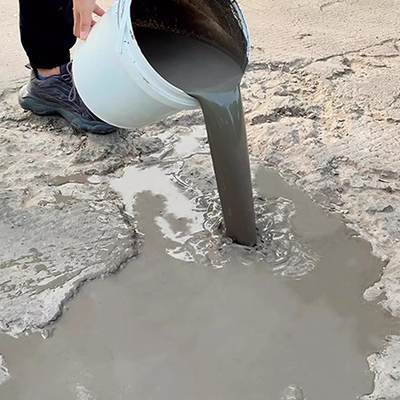 La peinture de pavage étanche est facile à appliquer